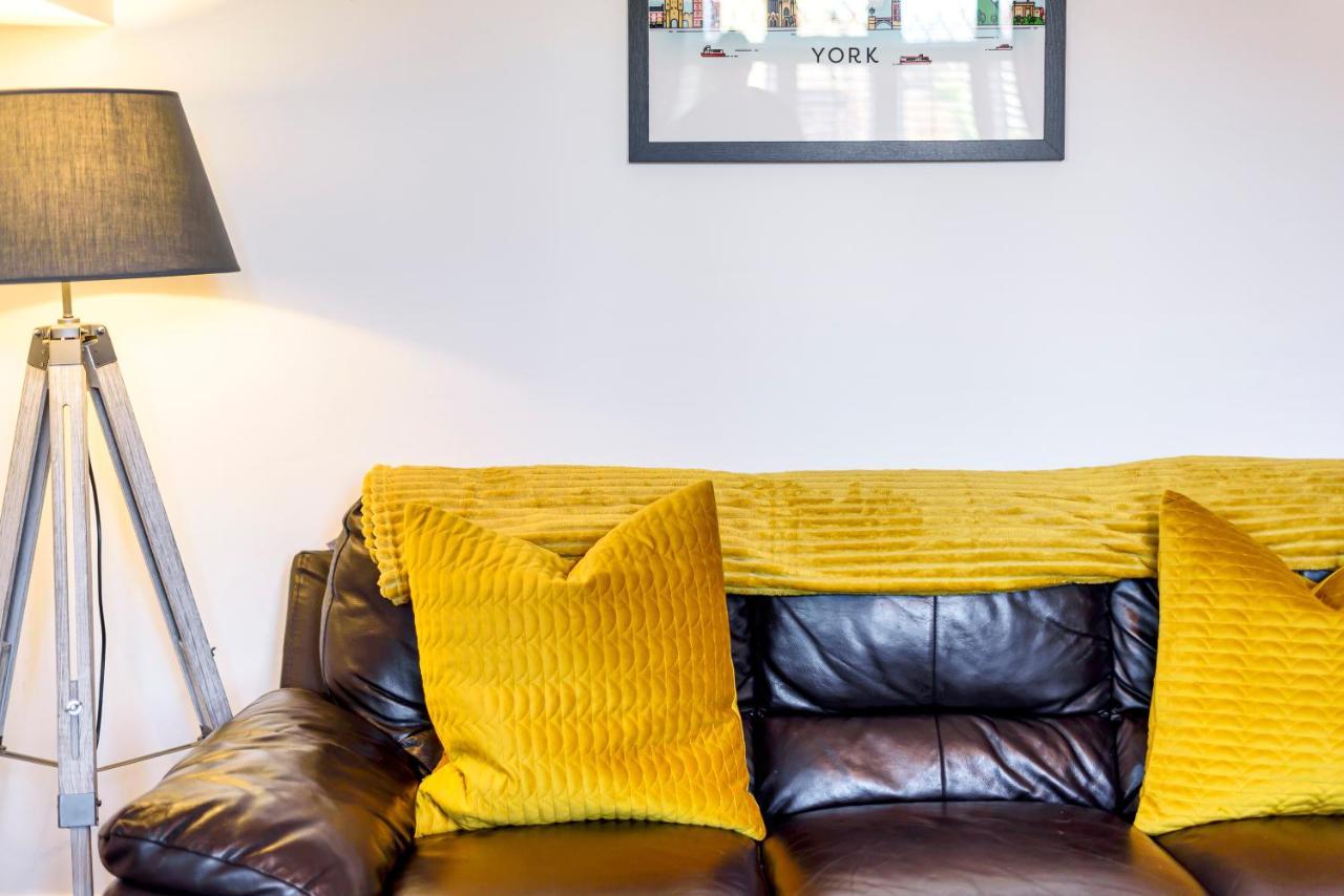 Bishy Road Hideaway Near Racecourse Holiday home *