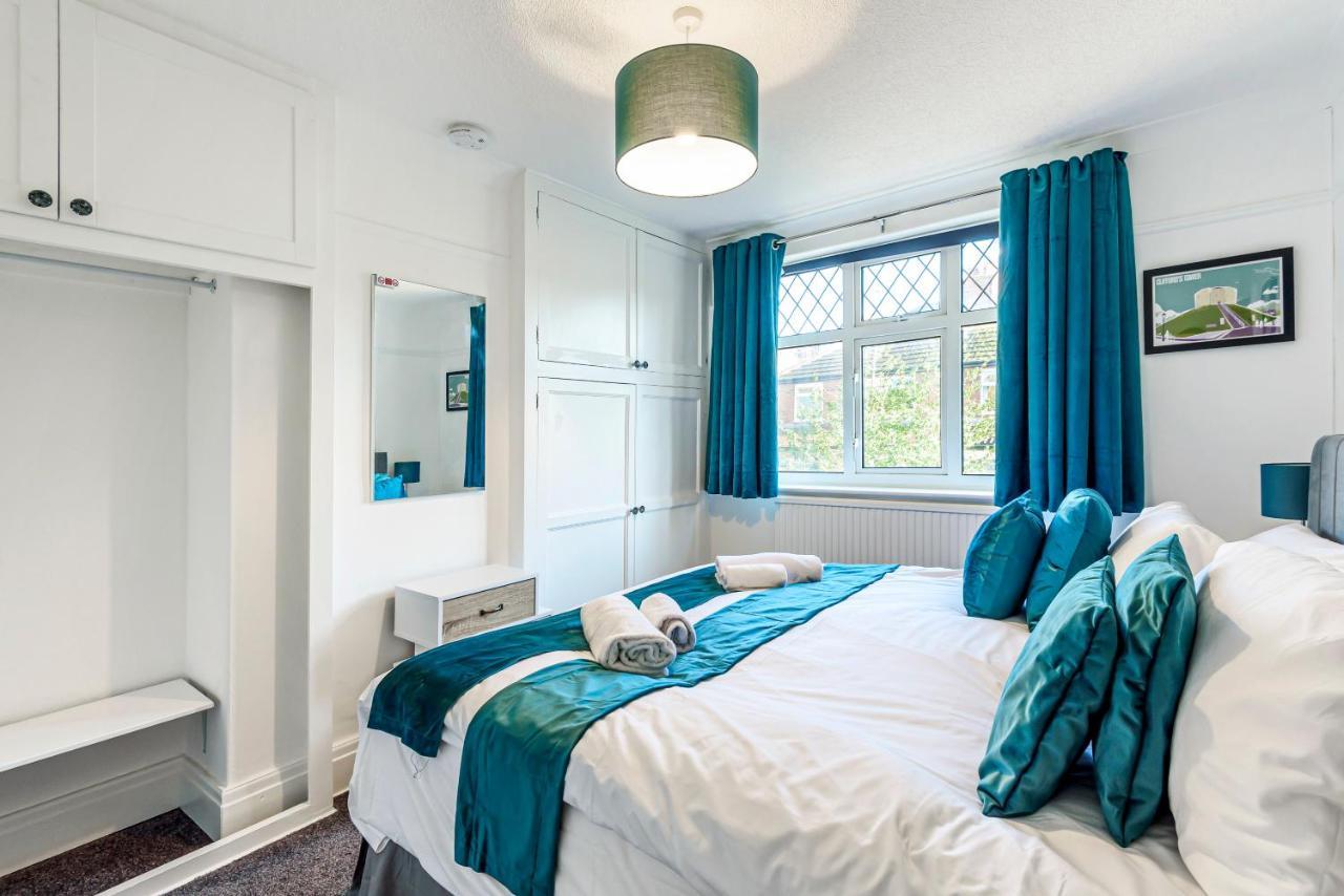 Holiday home Bishy Road Hideaway Near Racecourse