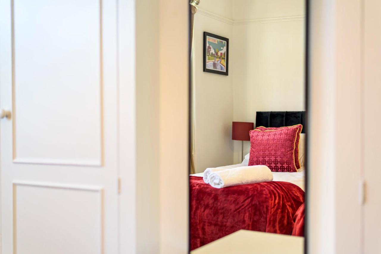 Bishy Road Hideaway Near Racecourse Holiday home York